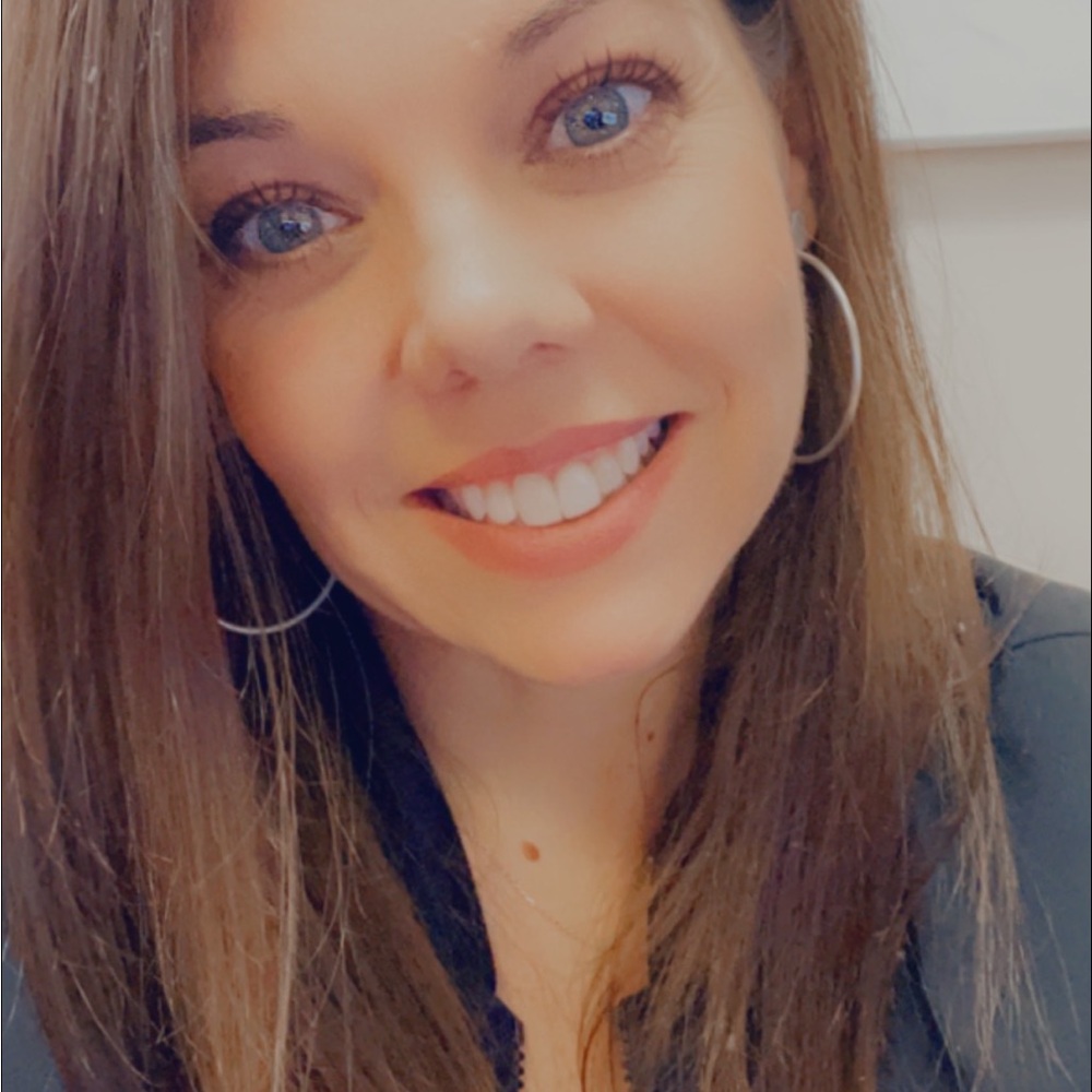 Meet your Posher, Nicole